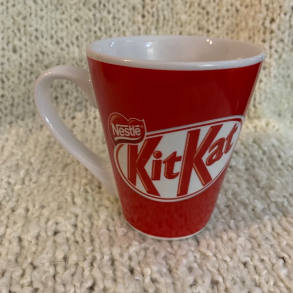 Kit Kat mug, red and white. - Picture 2 of 3